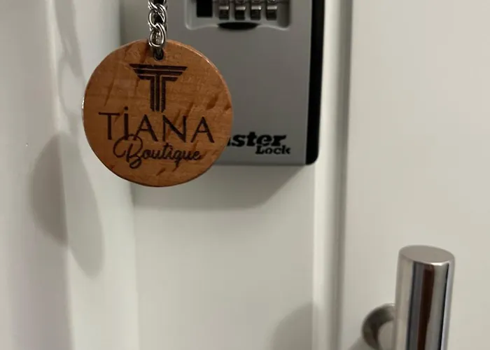 Tiana Boutique 3*
